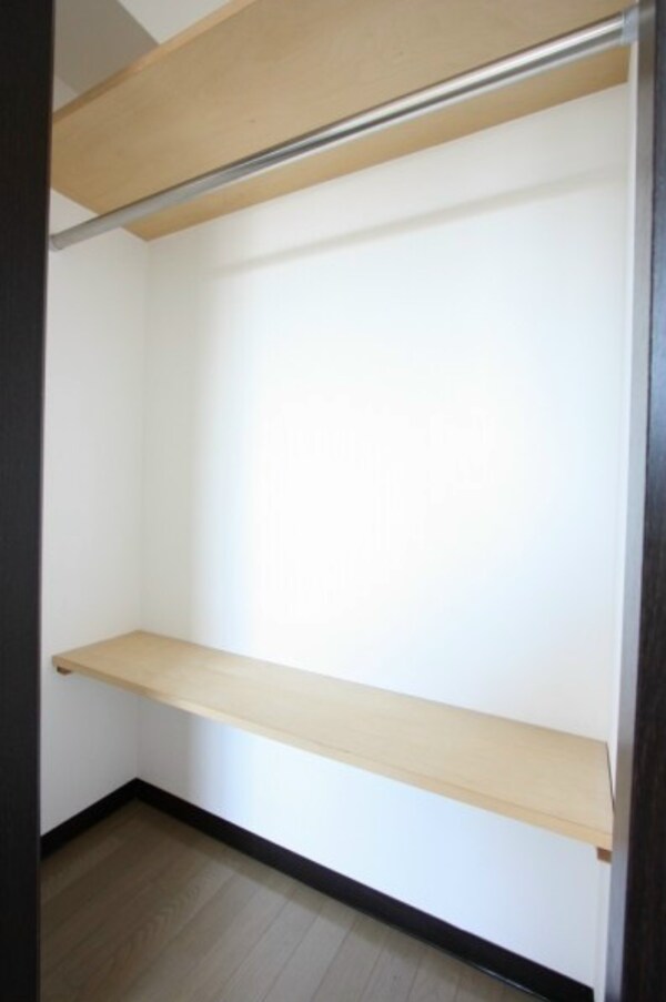 収納(★弊社の仲介手数料は賃料の半額＋税です★)