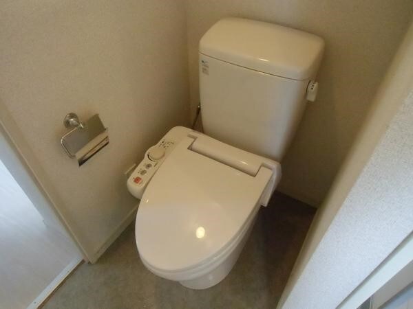 物件内観写真11　(※同じ間取り別号室参考写真)