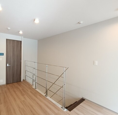 物件内観写真8　(※別号室参考写真)