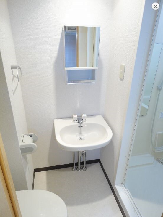 物件内観写真14　(※同じ間取り別号室参考写真
　現状優先)