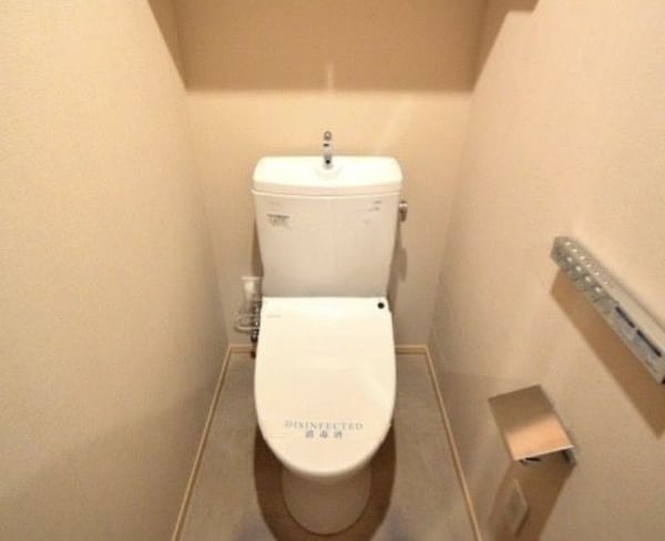 トイレ(※別号室参考写真)