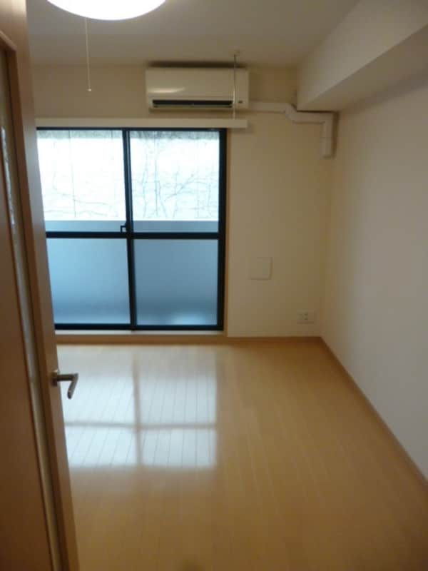 寝室(弊社は全物件が仲介手数料半月分+税でご紹介可能です。)