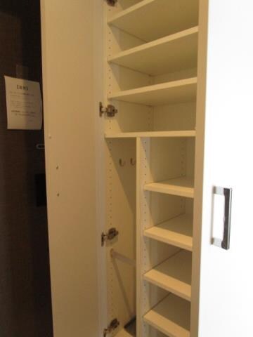 物件内観写真3　(別号室参考写真)