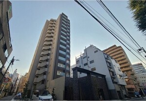 ルジェンテ新宿御苑前外観写真
