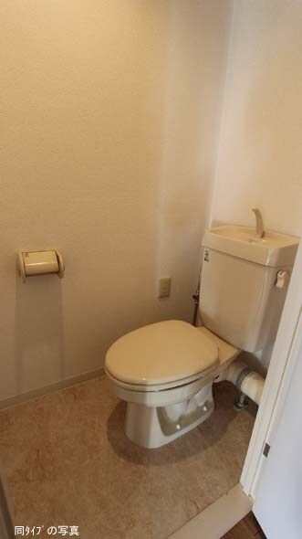 物件内観写真13　(※同じ間取り別号室参考写真)