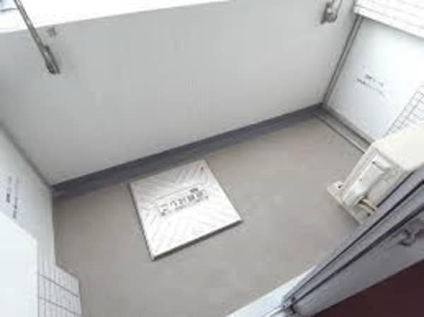 バルコニー(※反転式別号室参考写真)