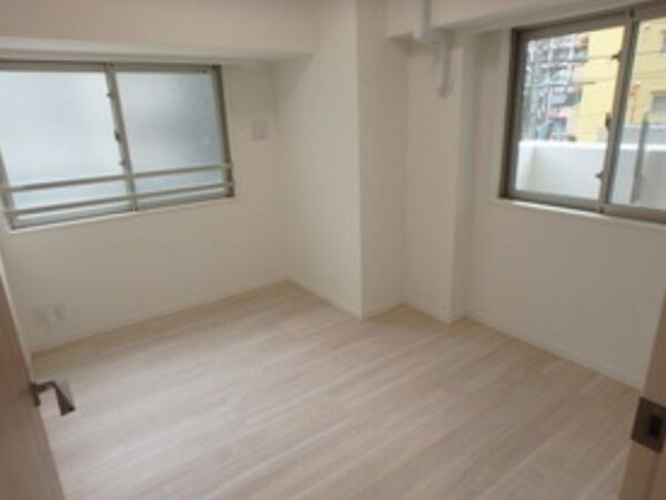 寝室(※反転部屋参照)