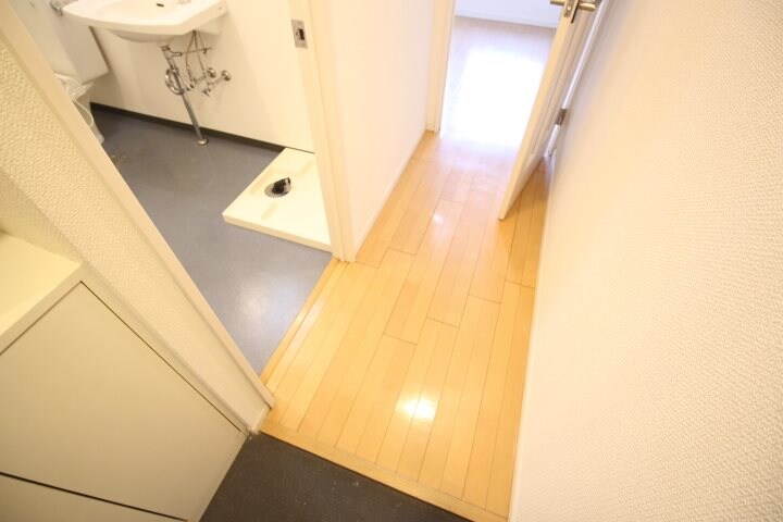 物件内観写真9　(別号室参考写真)