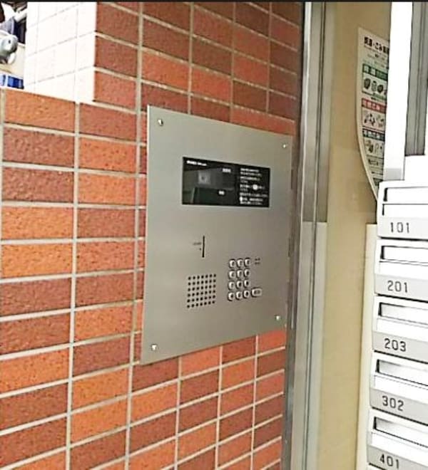玄関(※仲介手数料は半月分《0.54ヶ月》となっております！※)