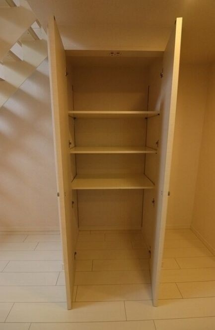 物件内観写真9　(※同じ間取り別号室参考写真)