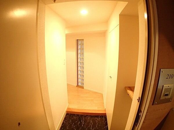 物件内観写真4　(別号室参照)