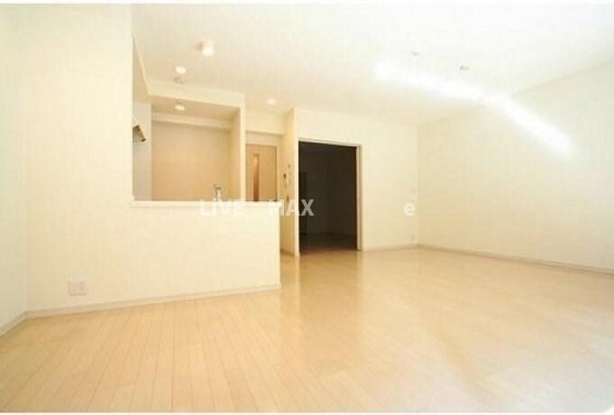 物件内観写真5　(別号室参照)