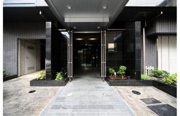 エントランス(弊社は全物件が仲介手数料半月分でご紹介可能です。)