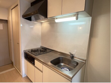 物件内観写真6　(近くには公園や商業施設も豊富！！)