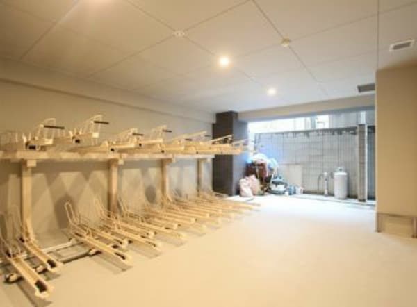 駐車場(駐輪場)