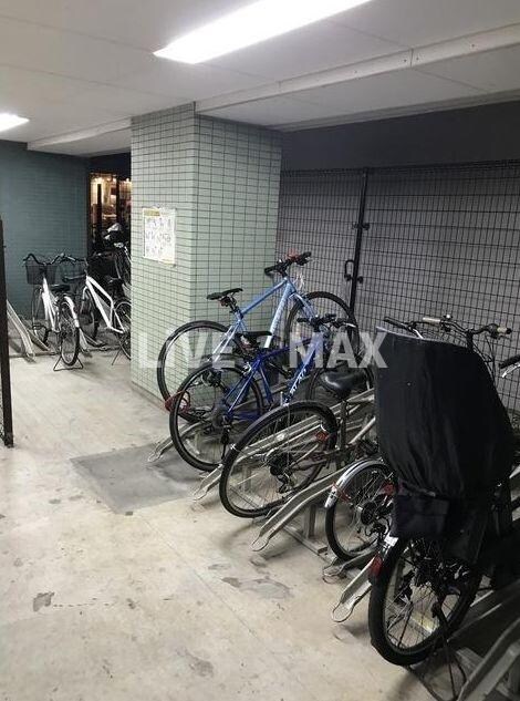 物件外観写真6　(駐輪場)