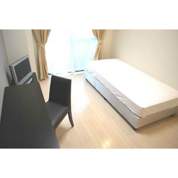寝室(家具家電付きのお部屋です)