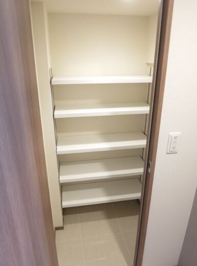 物件内観写真11　(別号室参考写真)