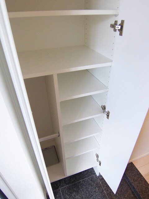 物件内観写真14　(★《見学予約受け付け中》・設備充実分譲賃貸マンション★)