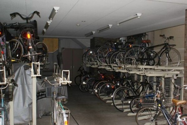 建物設備(駐輪場)