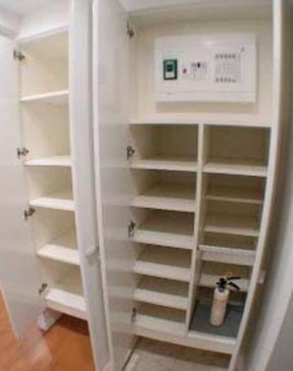 収納(★《見学予約受け付け中》設備充実のハイグレード賃貸マンション)