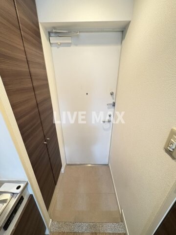 物件内観写真6　(※別号室参考写真)