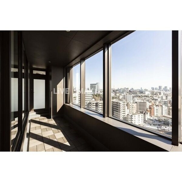 バルコニー(バルコニー　通常立入禁止。避難対応。)