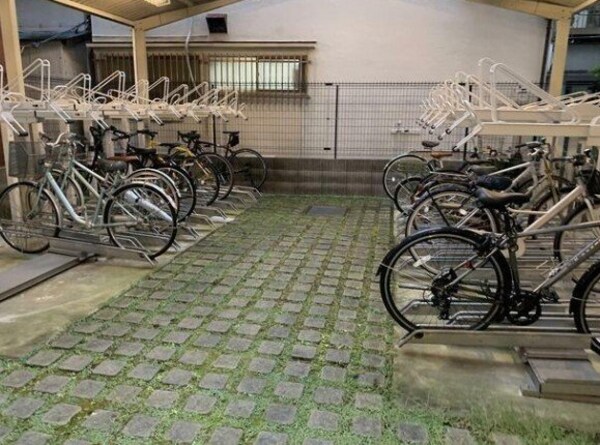駐車場(駐輪所)