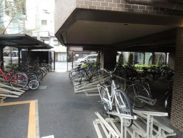 建物設備(駐輪場)