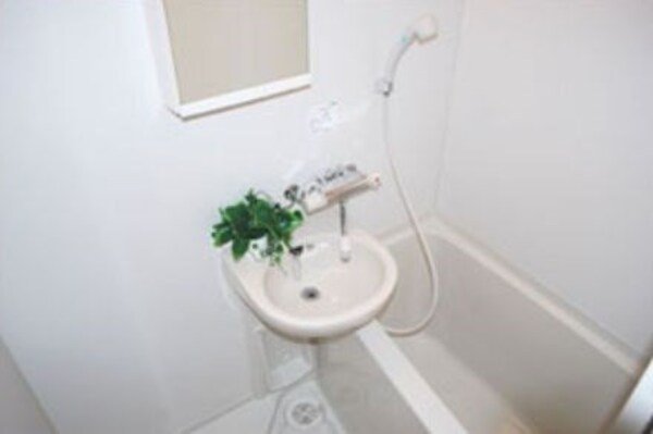 浴室(弊社は全物件が仲介手数料半月分でご紹介可能です。)