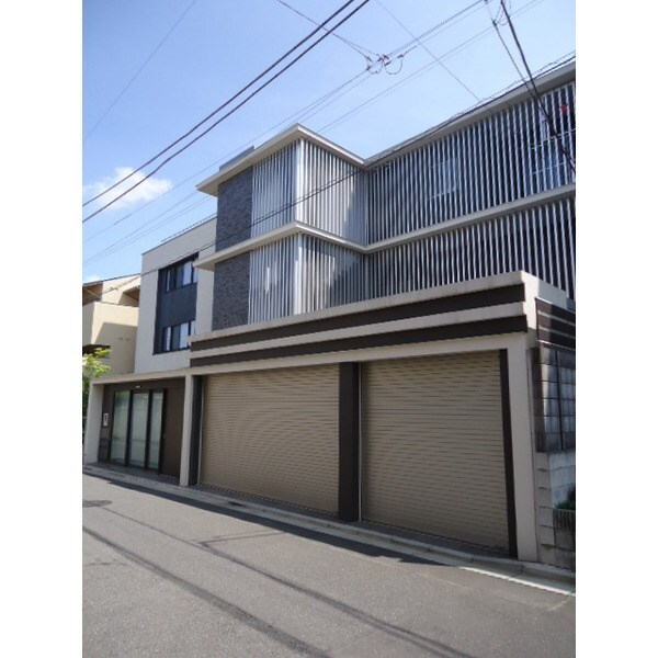 物件外観写真1　(★《見学予約受付中》お気軽にお問い合わせ下さい！！)