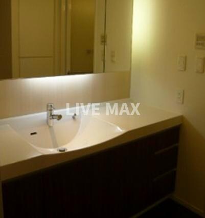 物件内観写真8　(別号室参考写真)