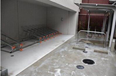 物件外観写真4　(駐輪場)