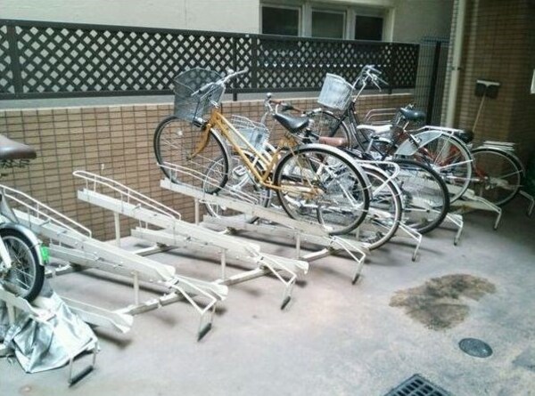 建物設備(駐輪場)