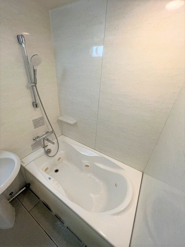 物件内観写真10　(別号室参考写真)