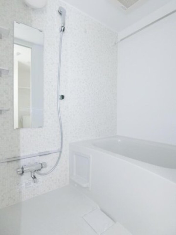 浴室(別号室参照)