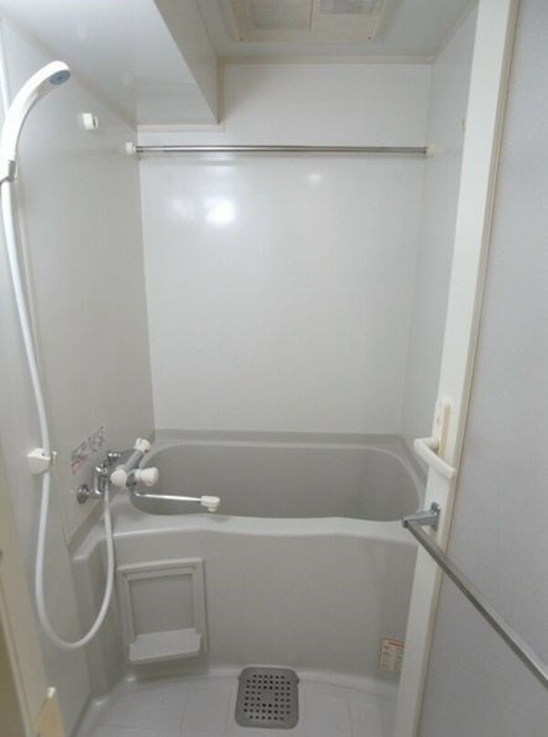 浴室(★《見学予約受け付け中》設備充実の賃貸マンションです。お気軽)