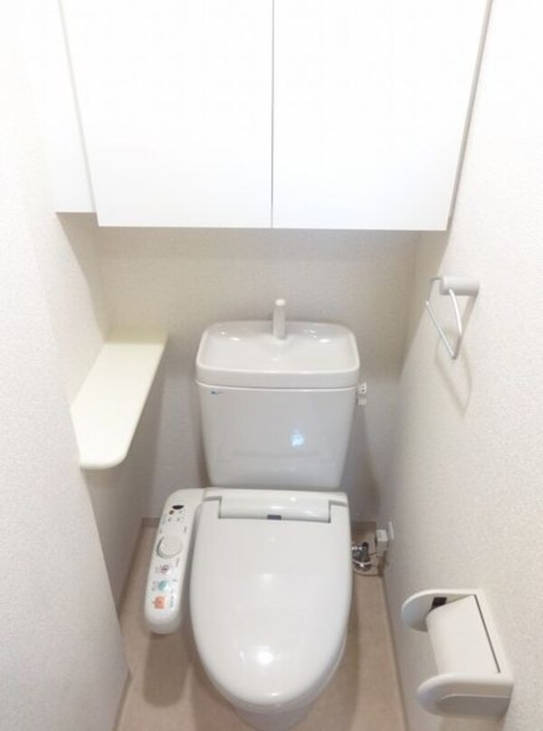 トイレ(別号室参考写真)