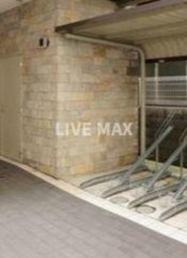 建物設備(駐輪場)