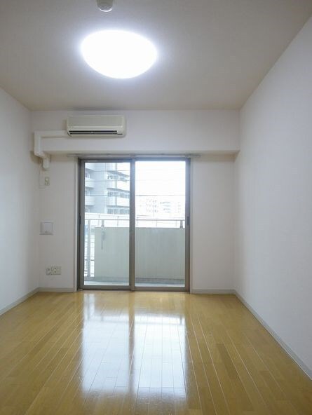 物件内観写真8　(別号室参考写真)