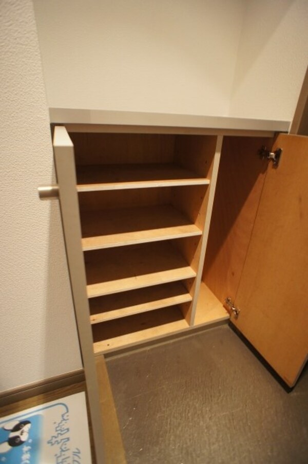 玄関(別部屋参考画像)