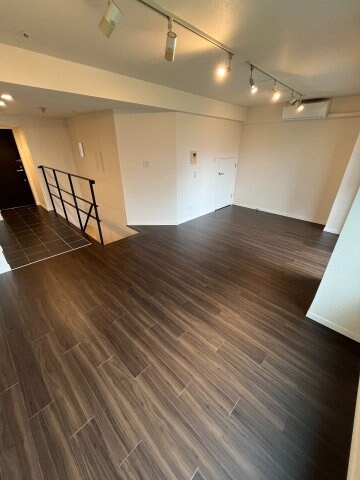 物件内観写真3　(別号室参照)