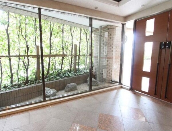 ロビー・ラウンジ