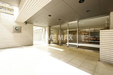 物件外観写真3　(　★《見学予約受け付け中》設備充実のハイグレード賃貸マンショ)