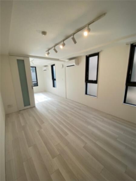 物件内観写真4　(※別部屋参照)