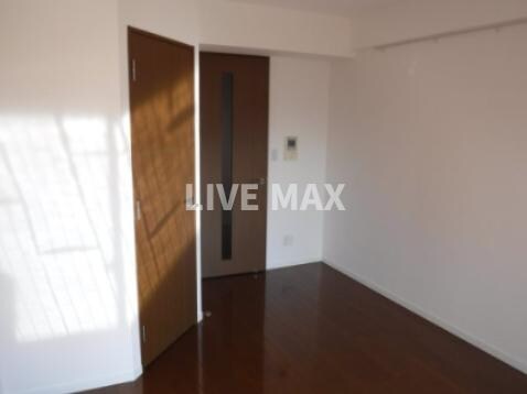 物件内観写真5　(別号室参考写真)