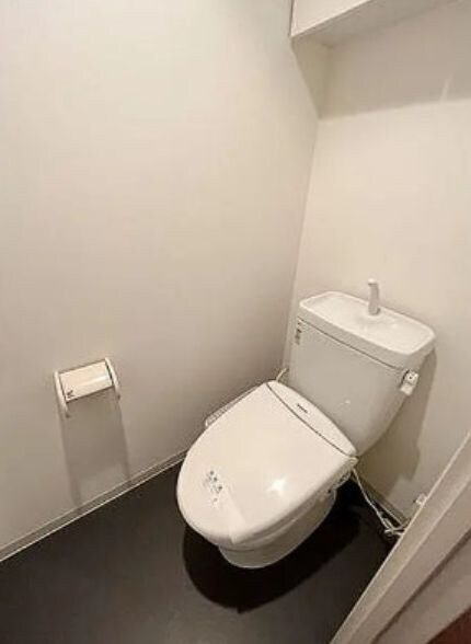 物件内観写真10　(別号室参考写真)