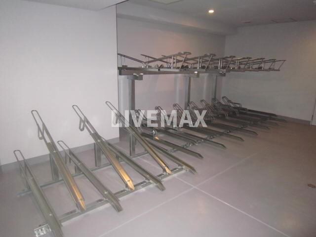 物件内観写真18　(駐輪場)