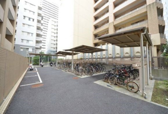 物件外観写真5　(駐輪場)