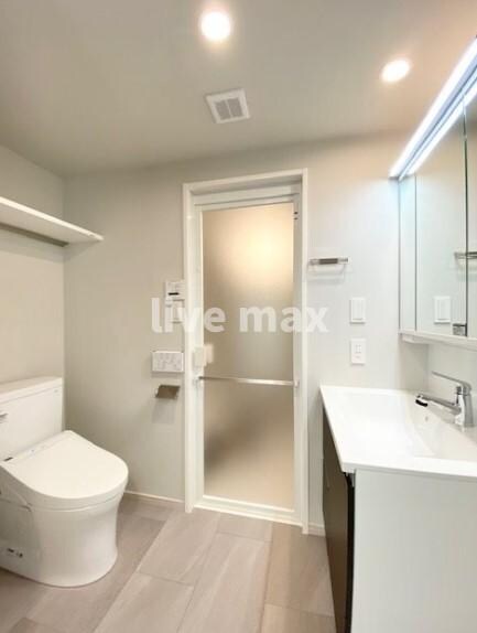 物件内観写真12　(別号室参考写真)